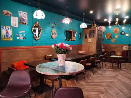 café/bar à vendre