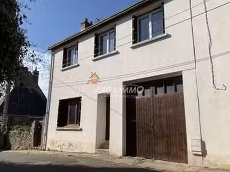 location maison à saint-calais (72120) : à louer / 96m² saint-calais