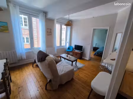 t2 meublé 53 m² – hypercentre-ville d’arras –