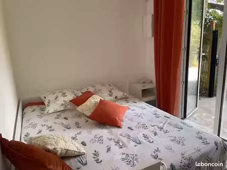 studette meublée - 15m2 dans maison