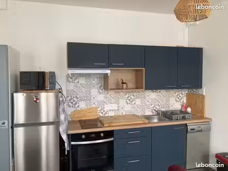 studio meublé à louer à l'année