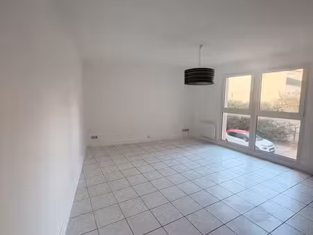 grand studio rénové conflans ste honorine