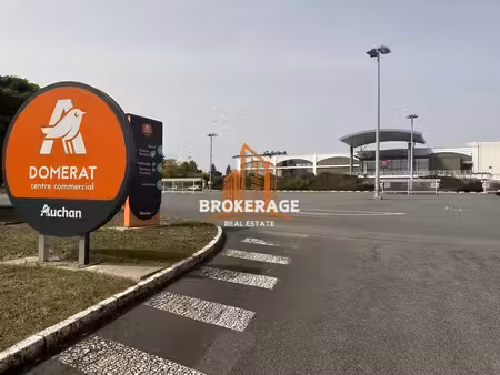 local commercial à louer