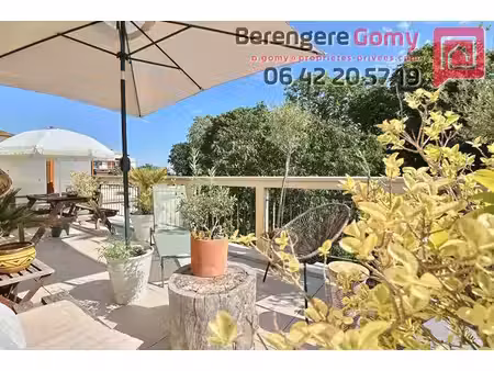 appartement 5 pièces de 101m² au dernier étage avec grande terrasse