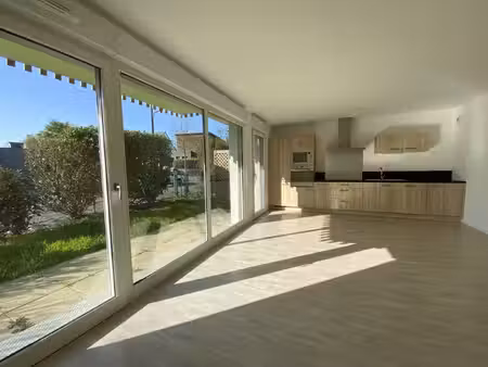 appartement 3 chambres en en rez-de-jardin