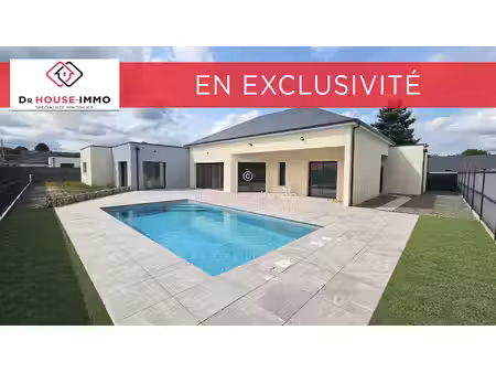 plain-pied de 6 pièces avec garage  jardin et piscine