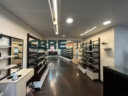 local commercial à louer