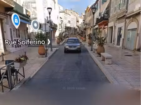 local commercial 25 m² avec vitrine – centre-ville de vallauris