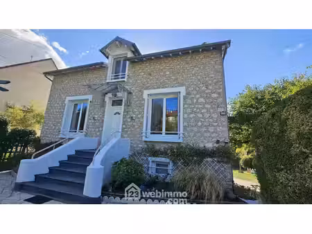 maison - 132m² - la ferté-alais