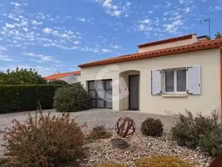 vente maison à saint-vincent-sur-jard (85520) : à vendre / 86m² saint-vincent-sur-jard