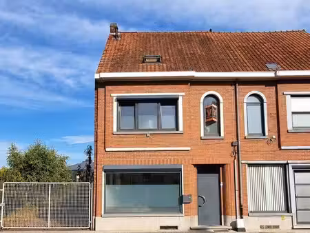 verrassend ruime  instapklare woning met 3 slaapkamers en...