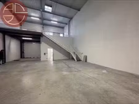 location entrepôt mondouzil 31850 434m²