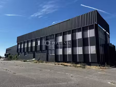 location entrepôt amilly 45200 1680m² à 3780m²