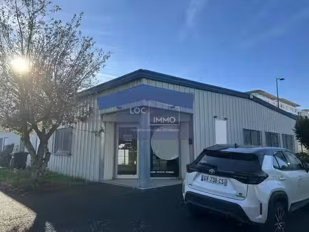 location local d’activités 230m²