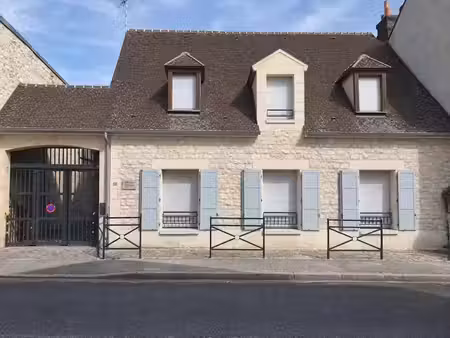 vente immeuble 7 pièces 136 m² à compiegne (60200)  600 000 €