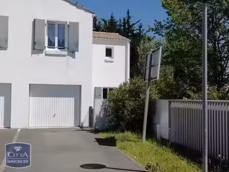 maison à louer 4 pièces 81.1 m² - saint-pierre-d'oléron (17) - 915€