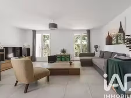 vente appartement 3 pièces à aix-en-provence (13080) : à vendre 3 pièces / 71m² aix-en-pro