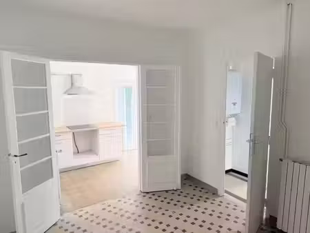 location maison 3 pièces 77.2 m² à le bouscat (33110)  1 450 €