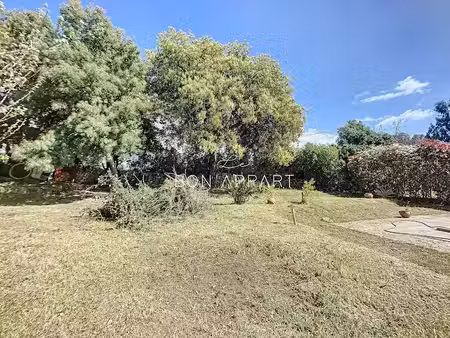 location meublée maison 5 pièces 113.83 m² à bastelicaccia (20129)  1 725 €