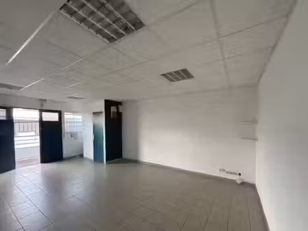 location locaux professionnels 0 pièces 112 m² à baie mahault (97122)  612 €