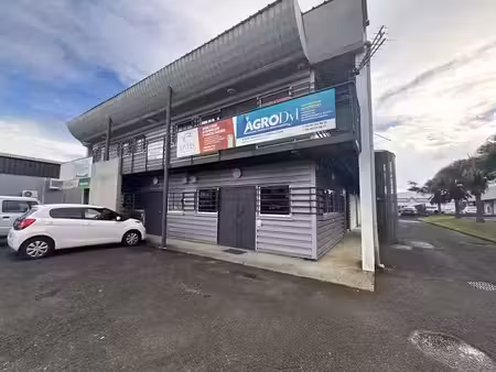 location locaux professionnels 0 pièces 69 m² à baie mahault (97122)  1 553 €
