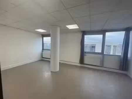 location locaux professionnels 0 pièces 145 m² à nanterre (92000)  1 087 €