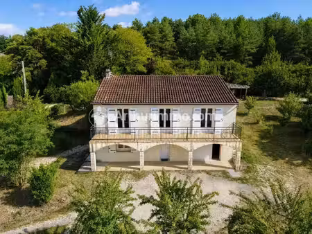 vente maison 4 pièces 96 m2 à léguillac-de-l'auche