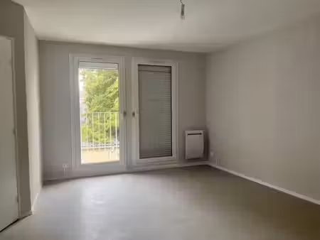 leasing appartement 3 pièces 63 m² la châtre