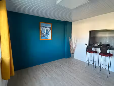 location appartement 1 pièce  25.00m²  beauvoir