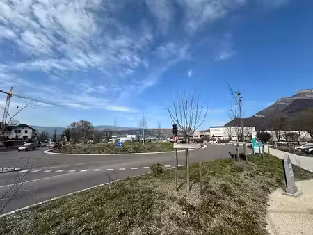 vente locaux professionnels 0 pièces 1900 m² à la ravoire (73490)  4 000 000 €