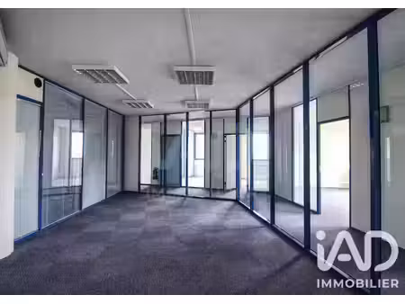 vente locaux professionnels 0 pièces 1096 m² à saint-aubin (91190)  742 000 €