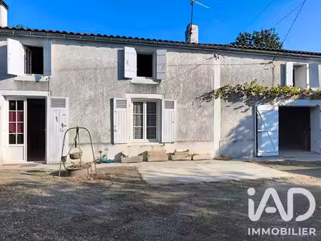 maison à villeneuve-la-comtesse (17330)