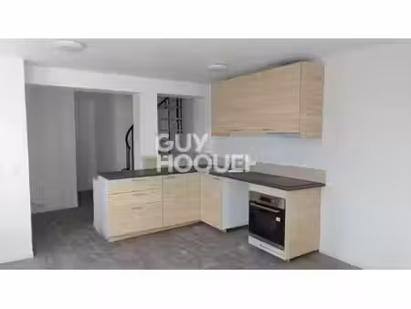 duplex centre ville de bourgtheroulde