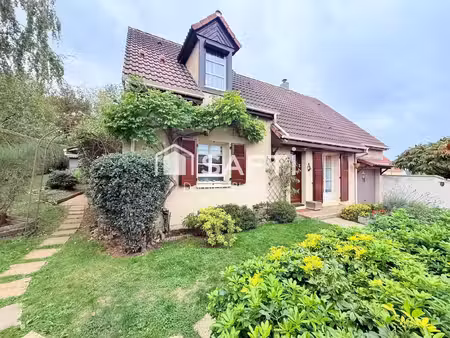 belle maison de 120m2 édifiée sur un terrain de 581m1