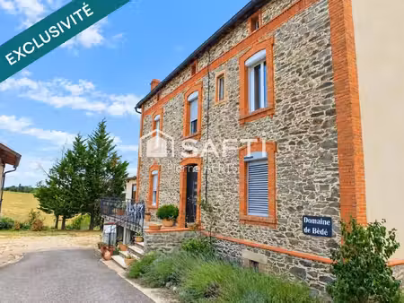 maison 8 pièces de 220m²