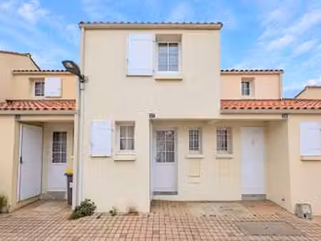 vente maison à saint-gilles-croix-de-vie croix de vie (85800) : à vendre / 48m² saint-gill