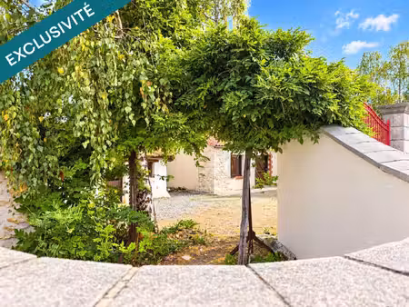 propriete d exeption avec moulin a eau  maison  bourrine et grange avec 6 hectares