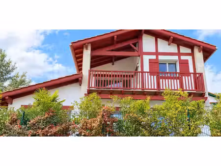 maison avec piscine et jardin behobie socoa - urrugne (64)