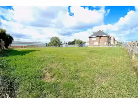 terrain à construire pour maison mitoyenne - rue calme