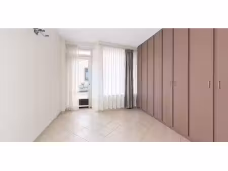 bien commercial à vendre à jette pour € 165.000