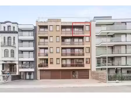 à vendre à wenduine : appartement 3 chambres avec garage !