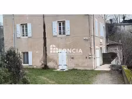 à vendre – appartement t1 à rénover entièrement avec jardin