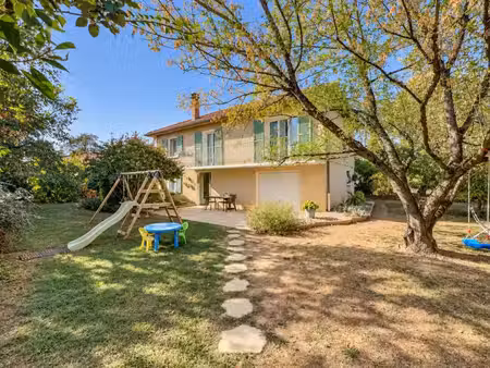 01150 blyes maison 4 chambres  sous-sol complet et jardin