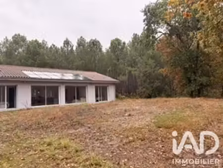 maison de village à trensacq (40630)