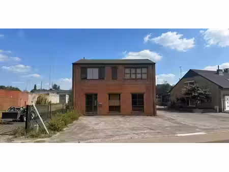 entrepôt à louer à sint-lambrechts-herk pour € 500