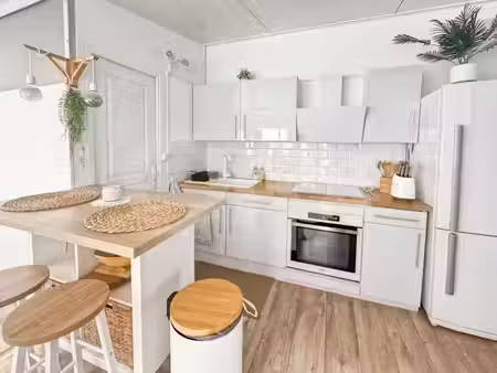 vente appartement 3 pièces 70 m² à hyeres (83400)  249 000 €
