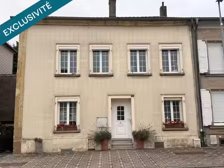 maison mitoyenne de ville avec garage