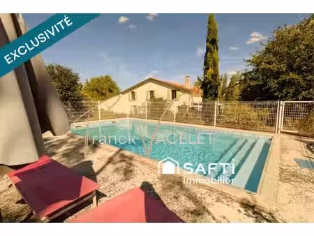 demeure de charme  deux logements  piscine et dépendances