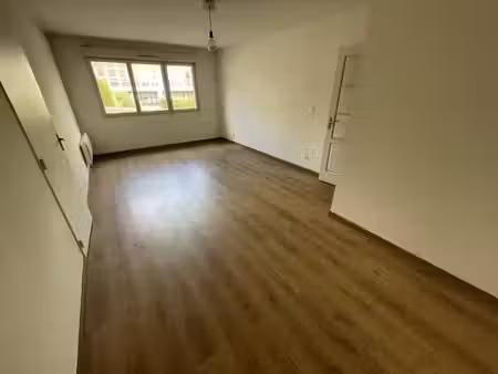 location appartement 3 pièces 62 m² à poitiers (86000)  700 €