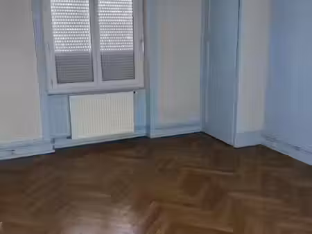 location appartement 3 pièces 55 m² à lyon 6ème (69006)  1 050 €